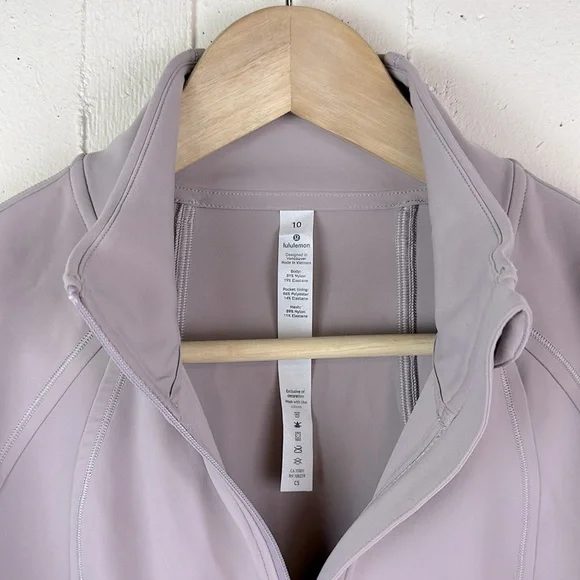 Lululemon In Profile Jacket - Picture 2 of 12